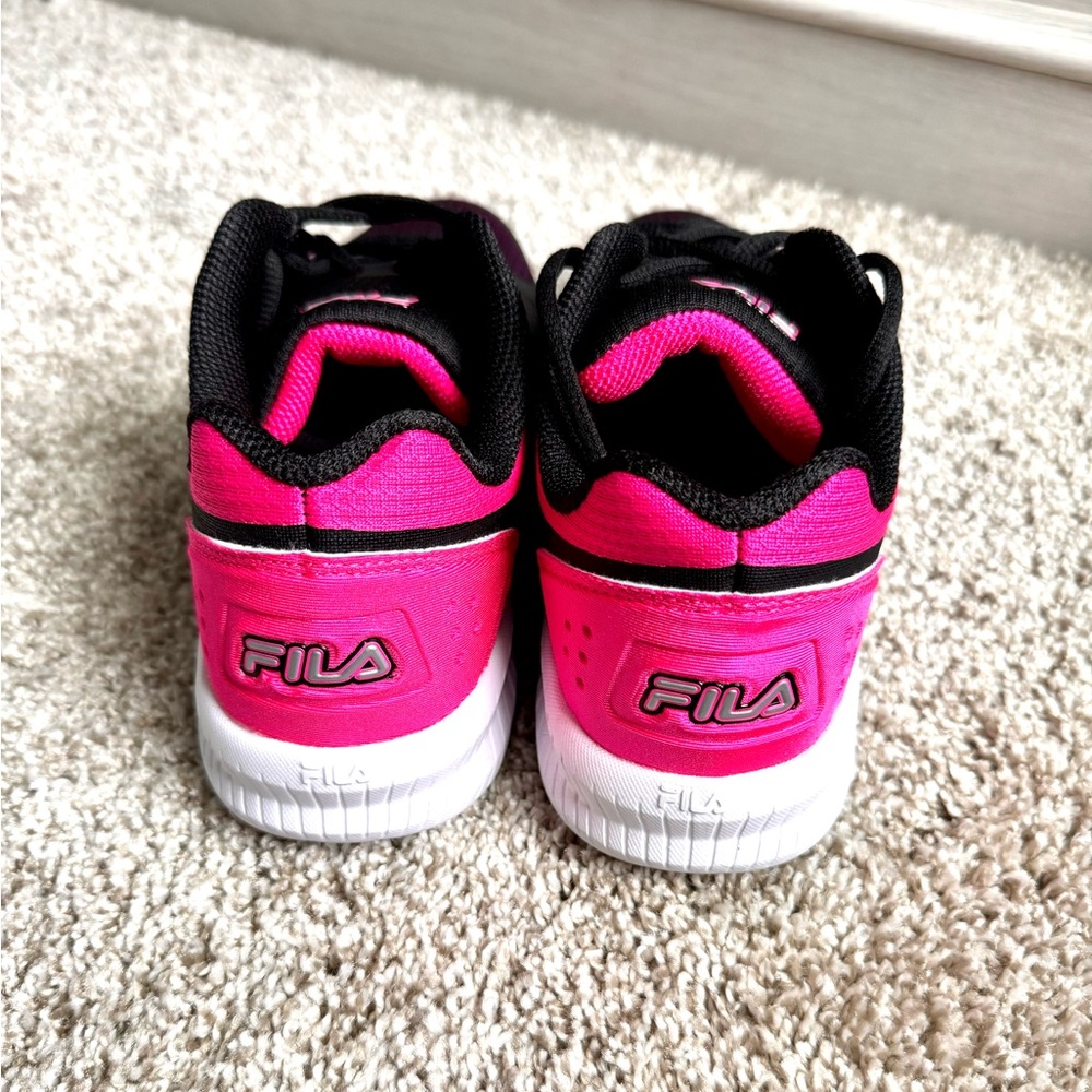 Fila Memory Foam Running Shoes Size 7.5 - image 4